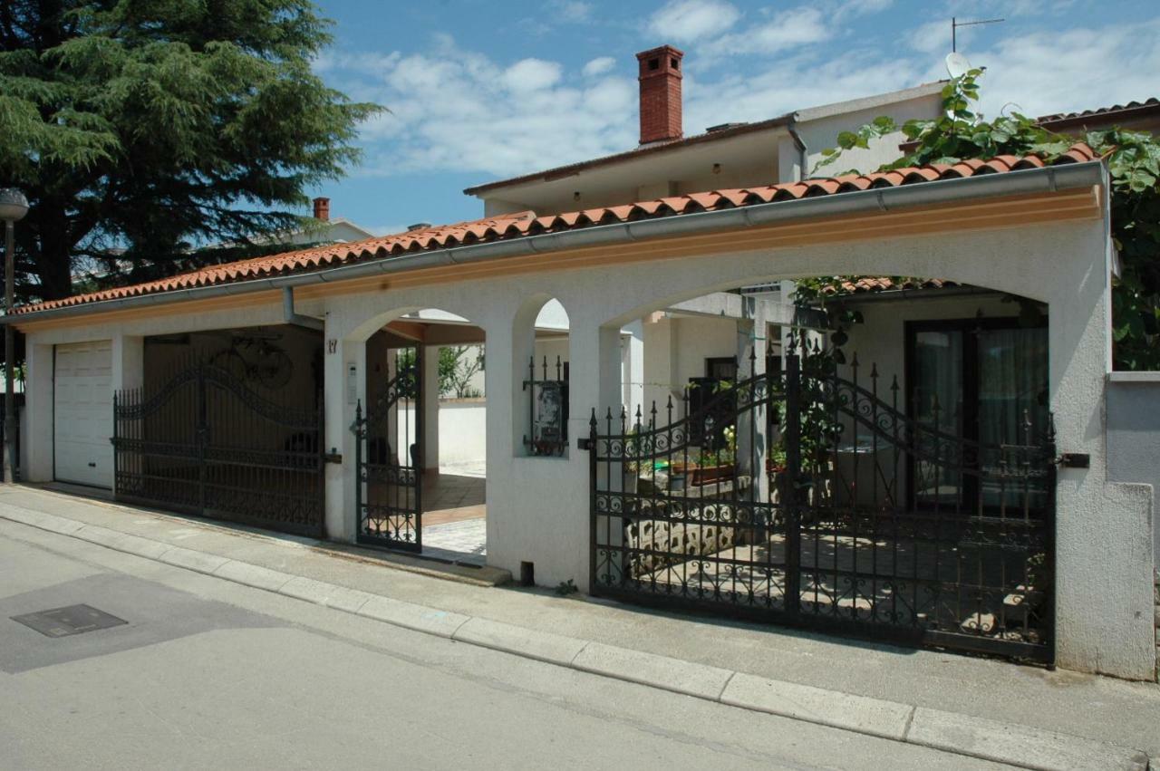 Apartments Valbandon Fažana Exterior foto